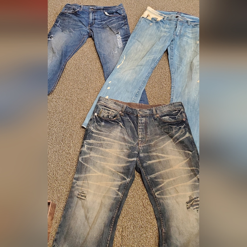 Men's Distressed Blue Denim Jeans - Faded Wash